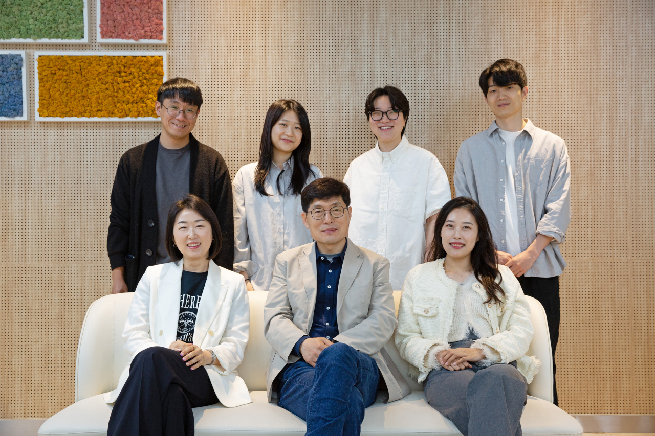 이번 연구를 수행한 황선미(아랫줄 왼쪽) 박사 연구팀.[한국에너지기술연구원 제공]