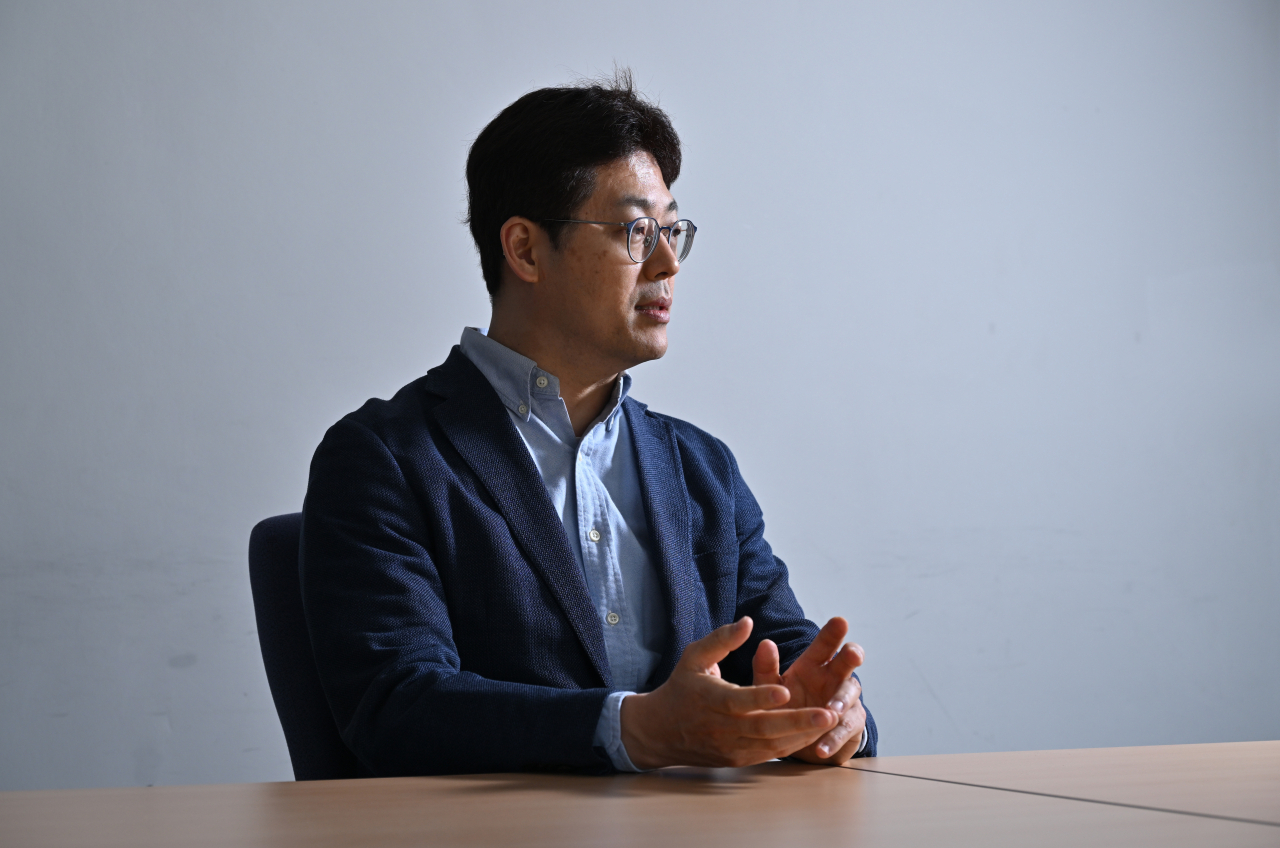 이기원 한국푸드테크협의회 회장이 17일 서울 관악구 서울대학교 종합교육연구동 내 바이오모듈레이션 전공 회의실에서 헤럴드경제와 인터뷰를 하고 있다. 임세준 기자