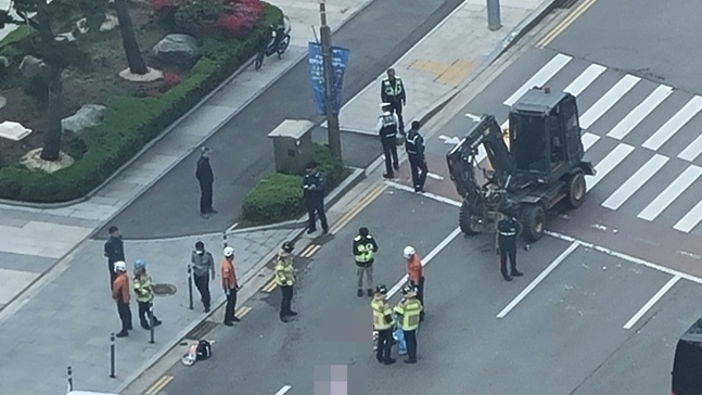 굴삭기 사고 현장. [연합뉴스]