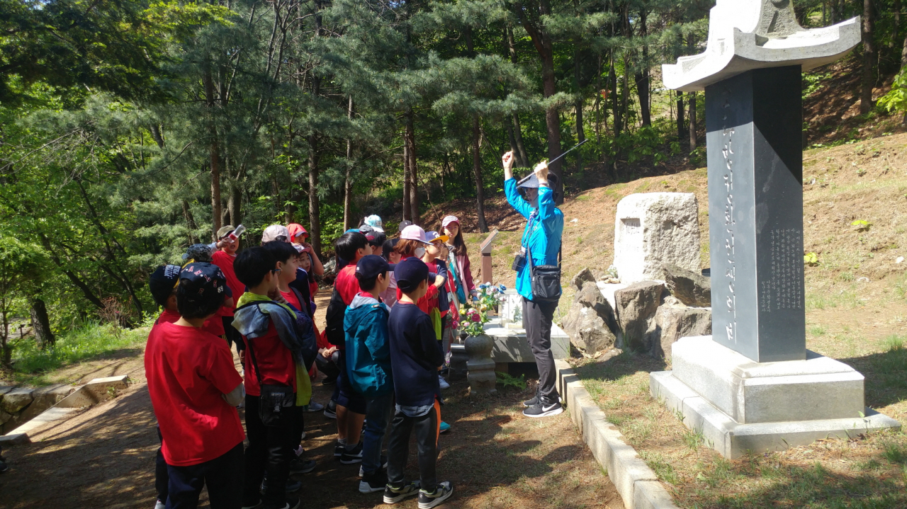 망우, 4인 4색