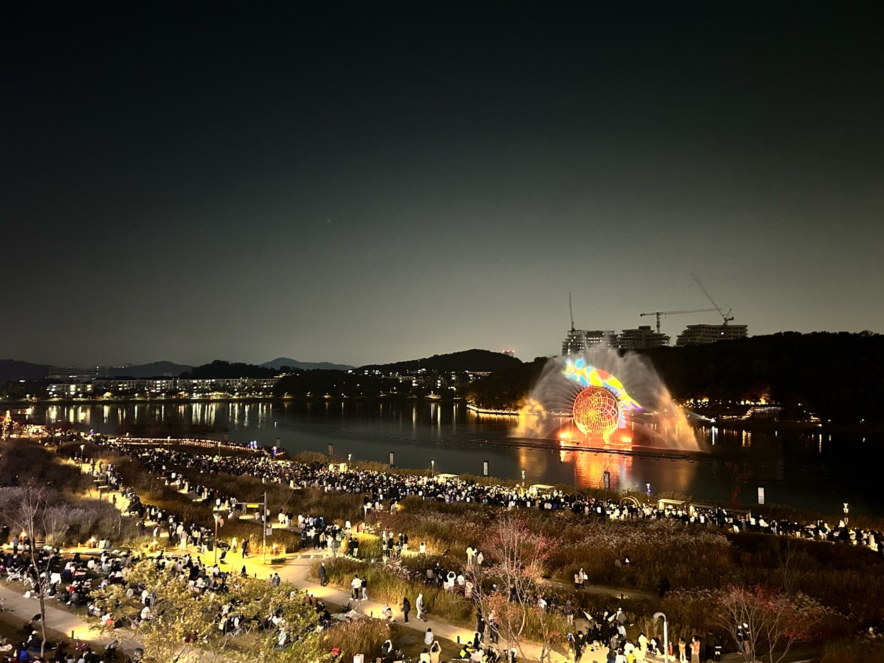 동탄호수공원 루나분수,음악분수.[화성시 제공]