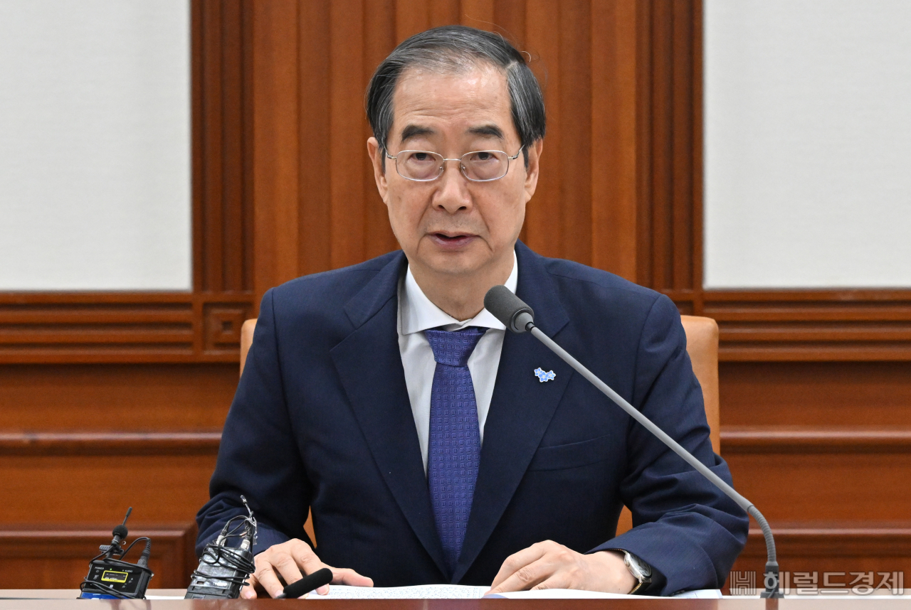 한덕수 국무총리가 2일 서울 종로구 정부서울청사에서 열린 국정현안관계장관회의에서 모두발언을 하고 있다. 임세준 기자