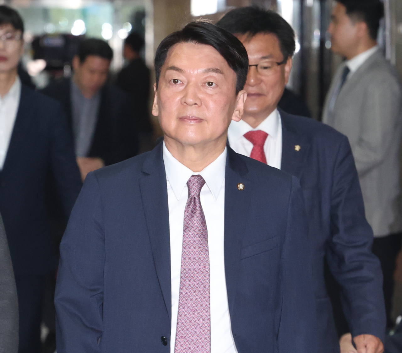 안철수 국민의힘 의원이 15일 국회 원내대표실에서 열린 4선 이상 중진 당선인 간담회에 참석하고 있다. [공동취재]