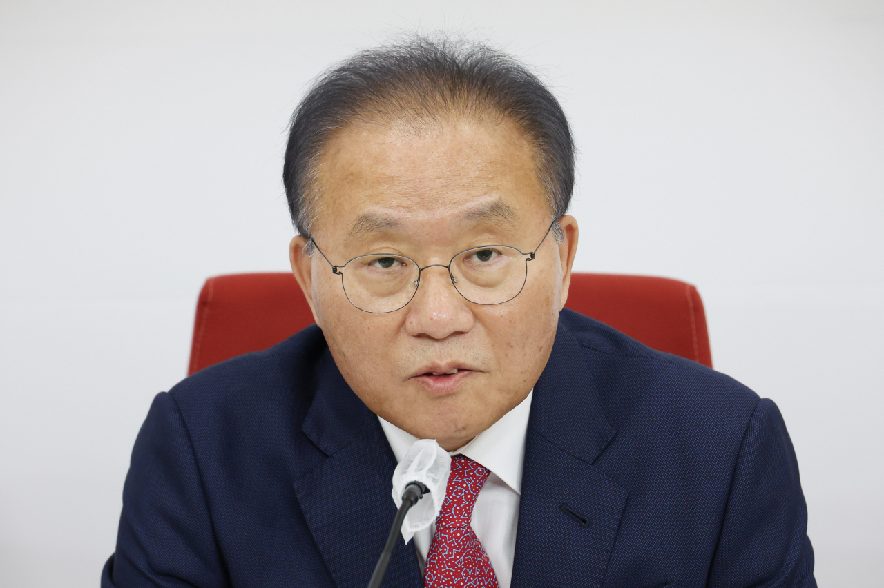 윤재옥 국민의힘 원내대표 겸 당 대표 권한대행이 임기 마지막날인 8일 국회에서 기자간담회를 열고 인사말을 하고 있다. [연합]