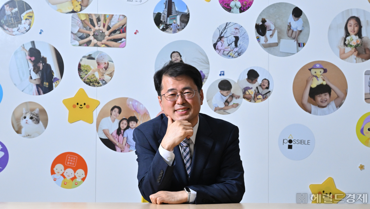 서선원 한국백혈병어린이재단 사무총장이 8일 오후 서울 성북구 한국백혈병어린이재단에서 헤럴드경제와 인터뷰를 하고 있다. 임세준 기자
