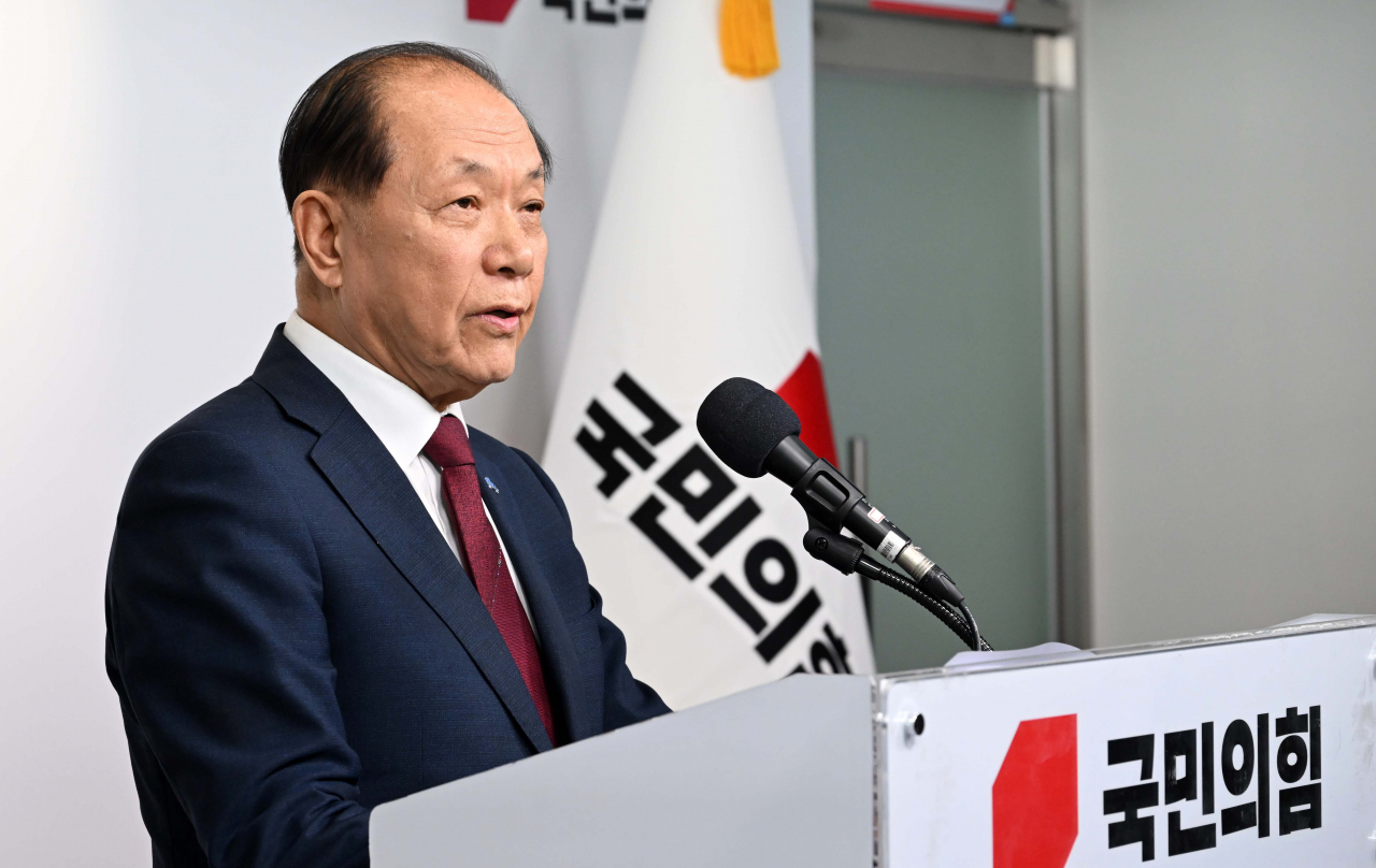 황우여 신임 국민의힘 비상대책위원장이 3일 오전 서울 여의도 중앙당사에서 비상대책위원장 취임과 관련한 입장을 발표하고 있다. 이상섭 기자