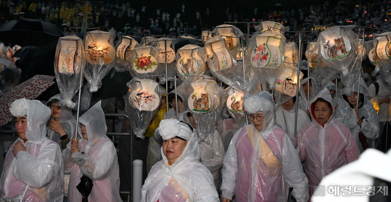 ‘부처님 자비 속, 모두의 축제’ [이상섭의 포토가게]