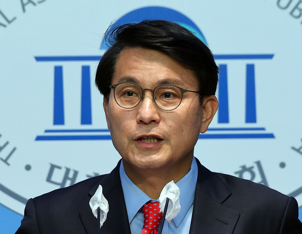 윤상현 국민의힘 의원이 13일 오전 국회 소통관에서 열린 라인 야후 사태 관련 기자회견에서 발언하고 있다. [연합]