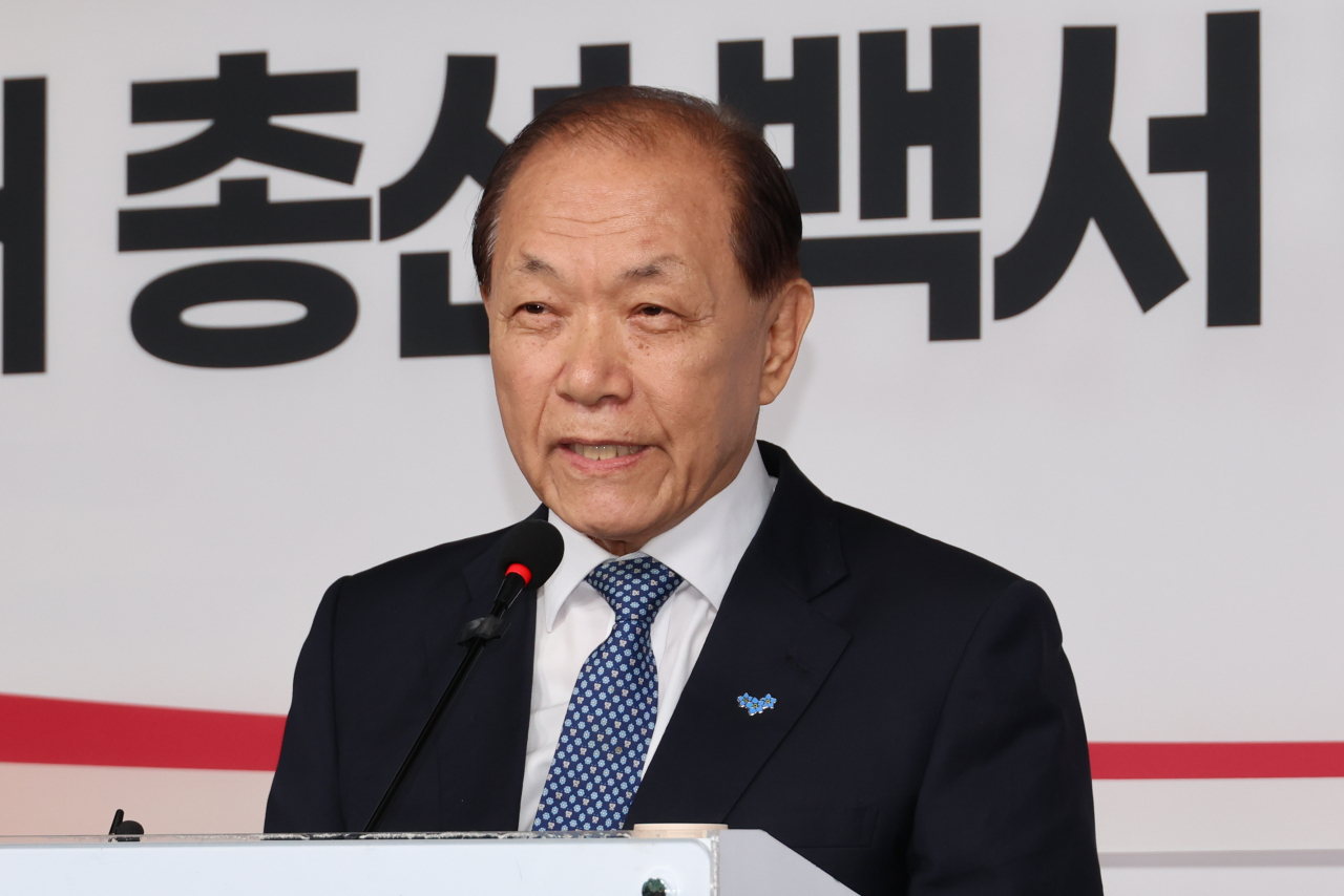 황우여 국민의힘 비상대책위원장이 14일 오전 서울 여의도 당사에서 열린 제3차 총선백서 특별위원회의에 참석해 발언하고 있다. [연합]