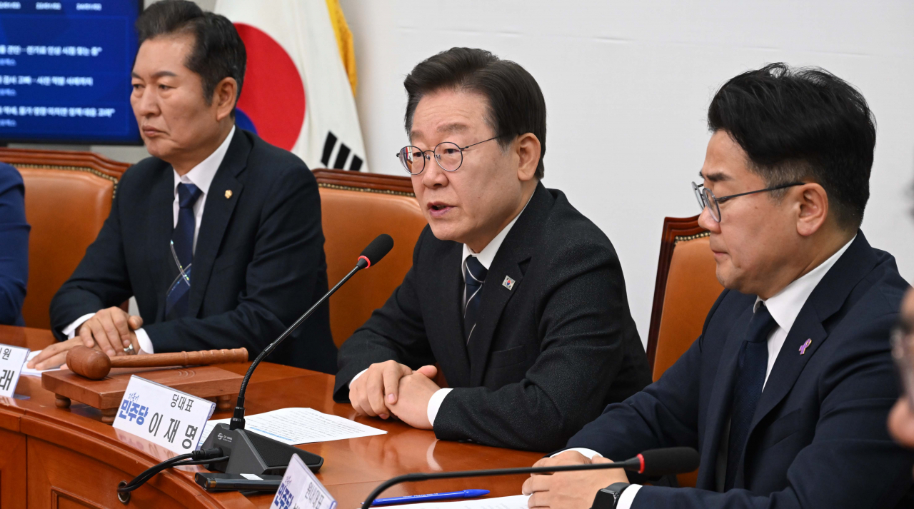 이재명 더불어민주당 대표가 지난 8일 오전 서울 여의도 국회에서 열린 최고위원회의에 참석해 발언을 하고 있다. 이상섭 기자