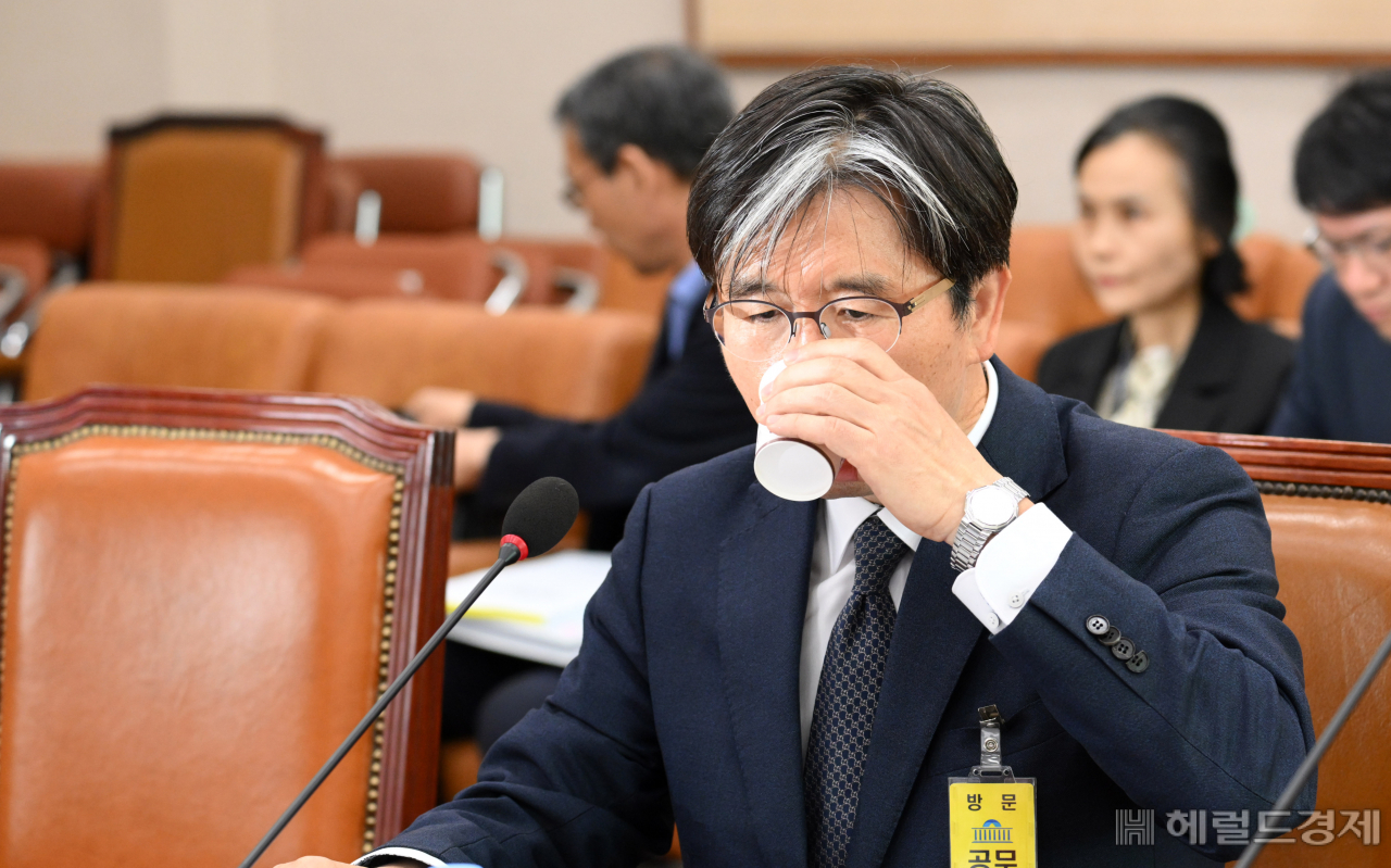 ‘외부 압력 막겠다’ [이상섭의 포토가게]