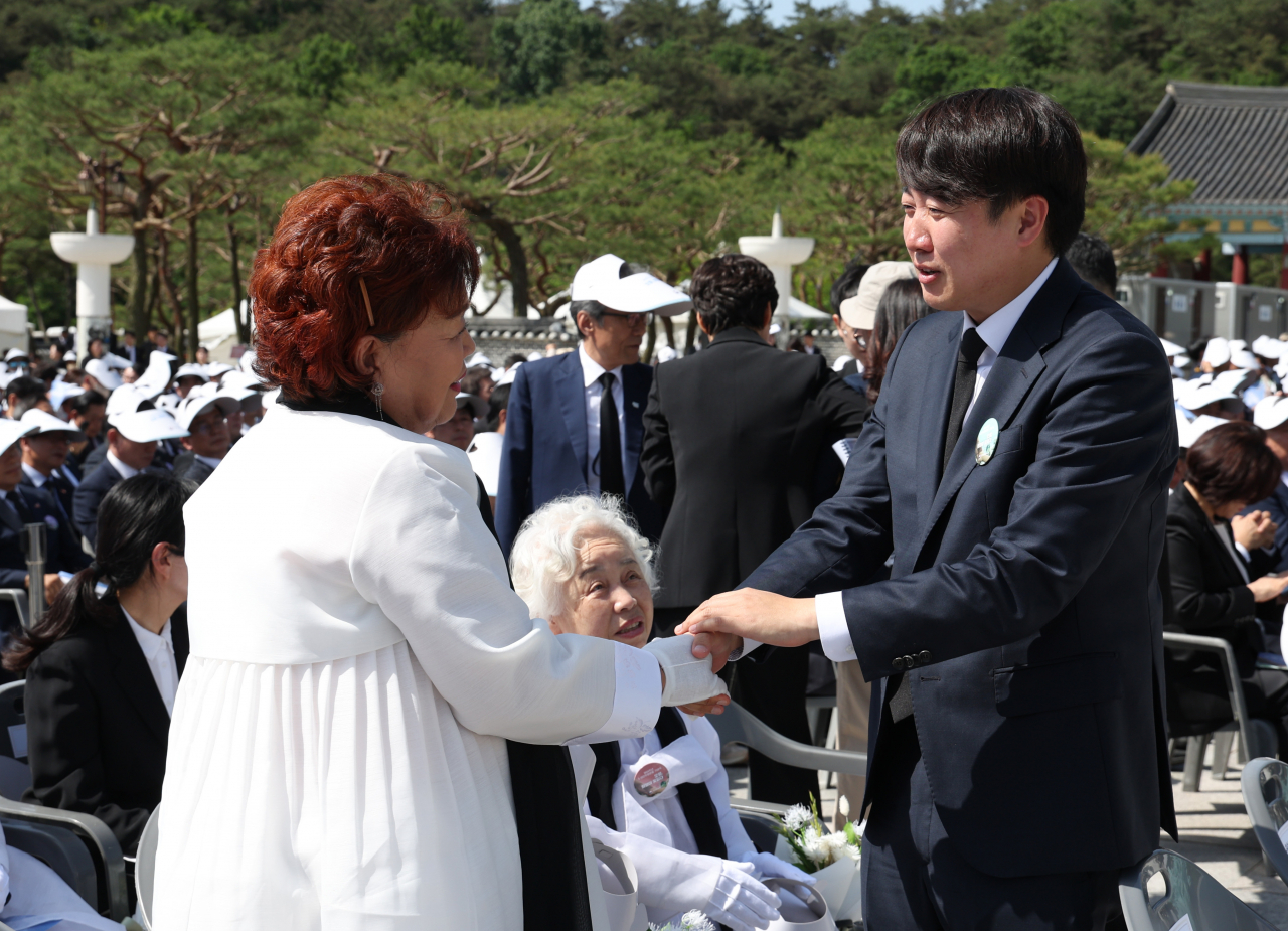 이준석 “尹, 매년 5·18 기념은 큰 발전…헌법 전문 수록, 제대로 된 개헌해야”