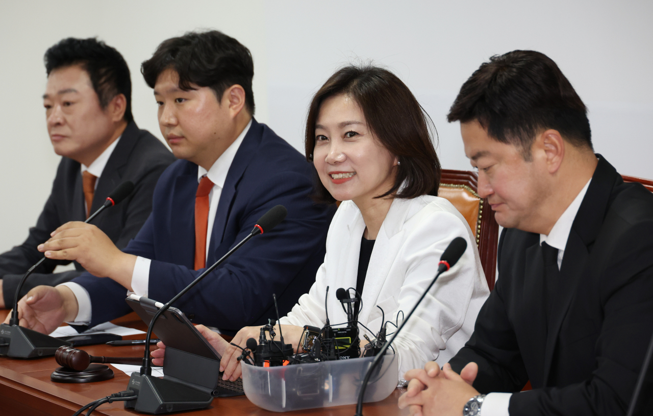허은아 개혁신당 신임 대표가 20일 국회에서 열린 최고위원회의에서 발언하고 있다. [연합]