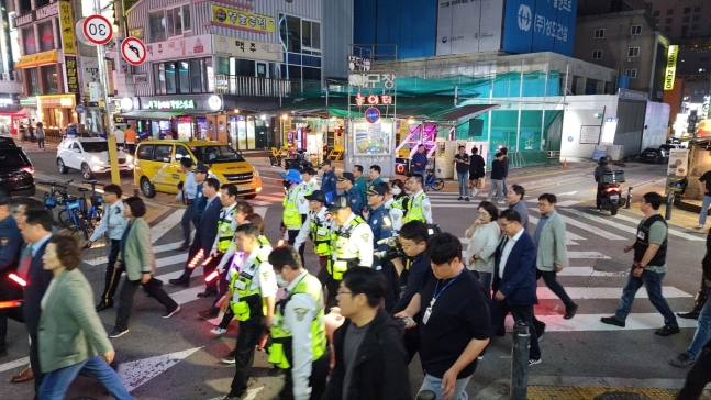 박병화 주거지 일대 합동순찰[경기 수원남부경찰서 제공]