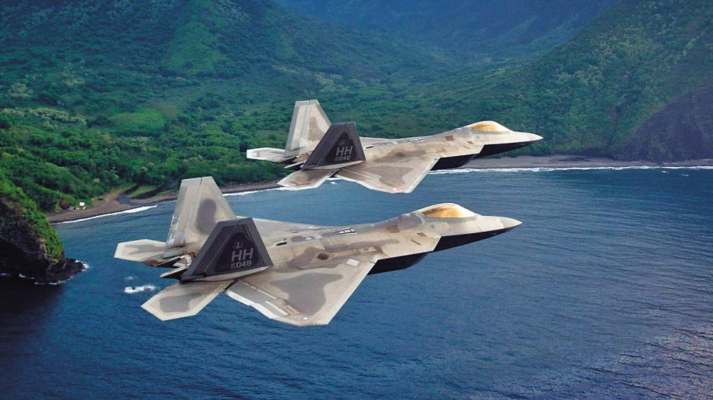 F-22 랩터 스텔스 전투기의 모습 [록히드마틴 홈페이지]