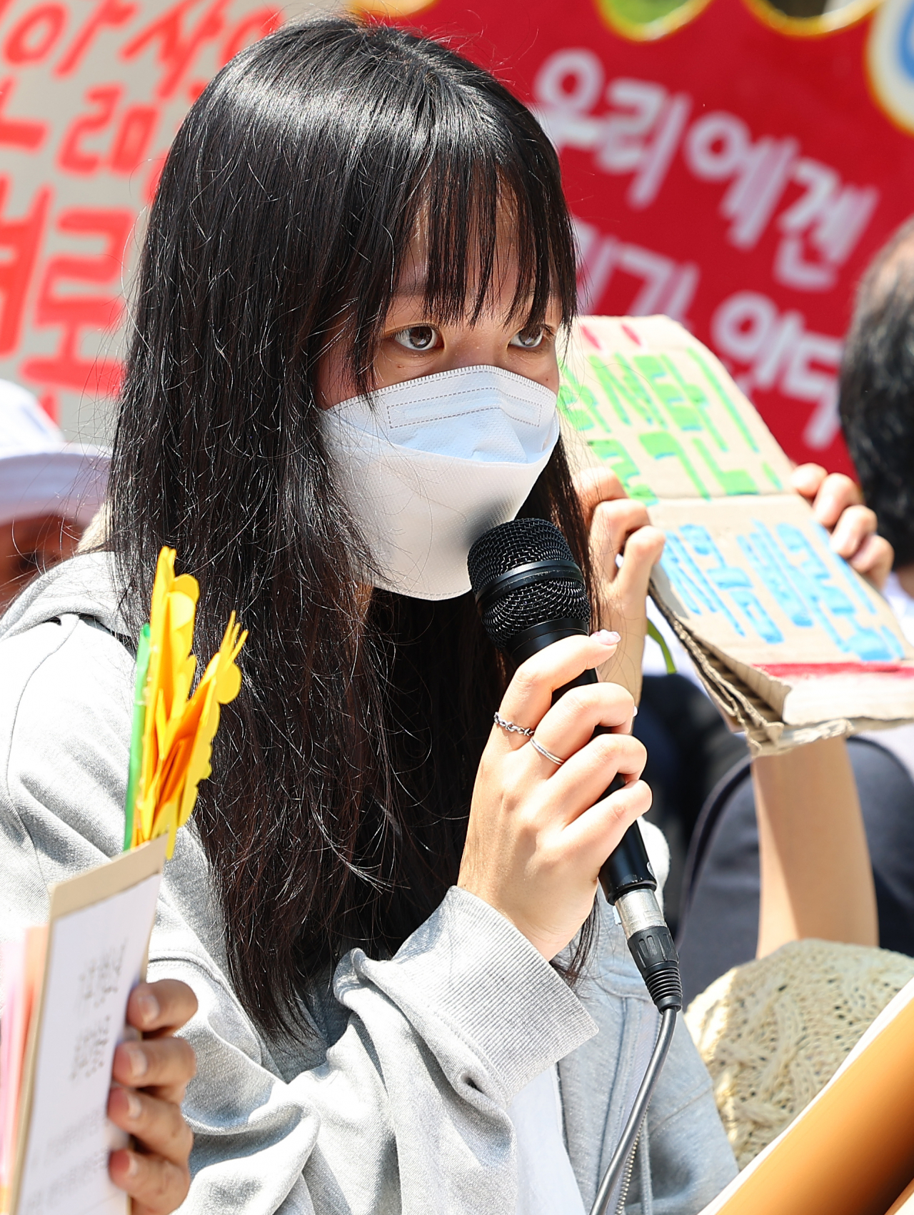 “부모가 시켰냐고요? 억울합니다” 초등학교 6학년이 말하는 위험한 미래 [지구, 뭐래?]