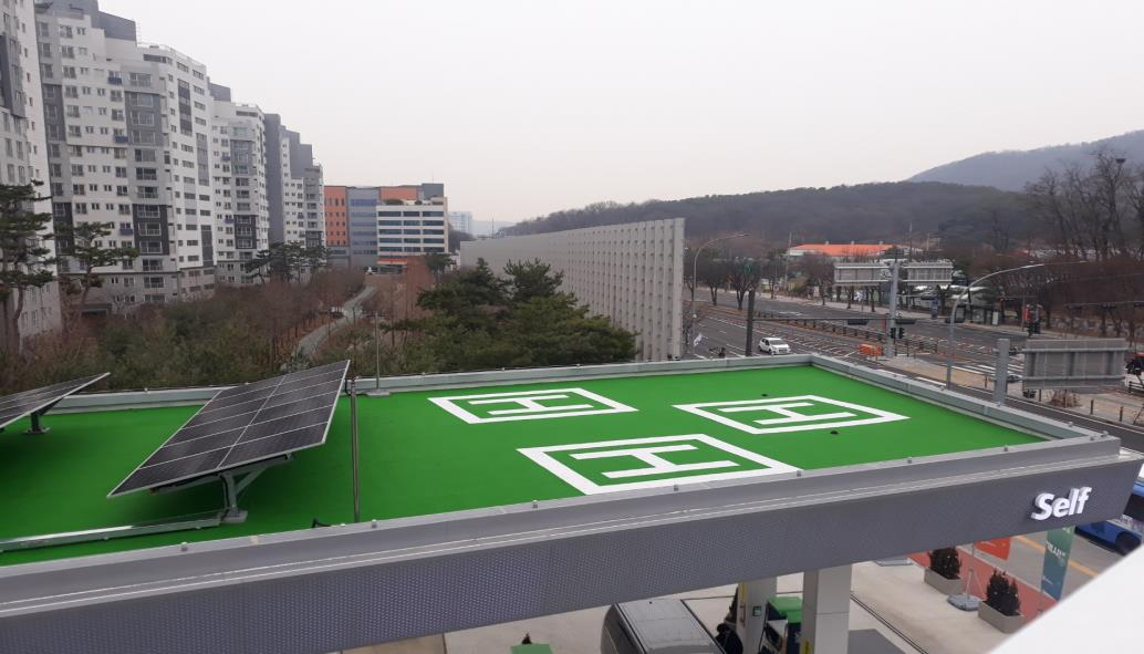 첨단물류 복합주유소 옥상에 조성된 드론스테이션 전경.[서울시 제공]