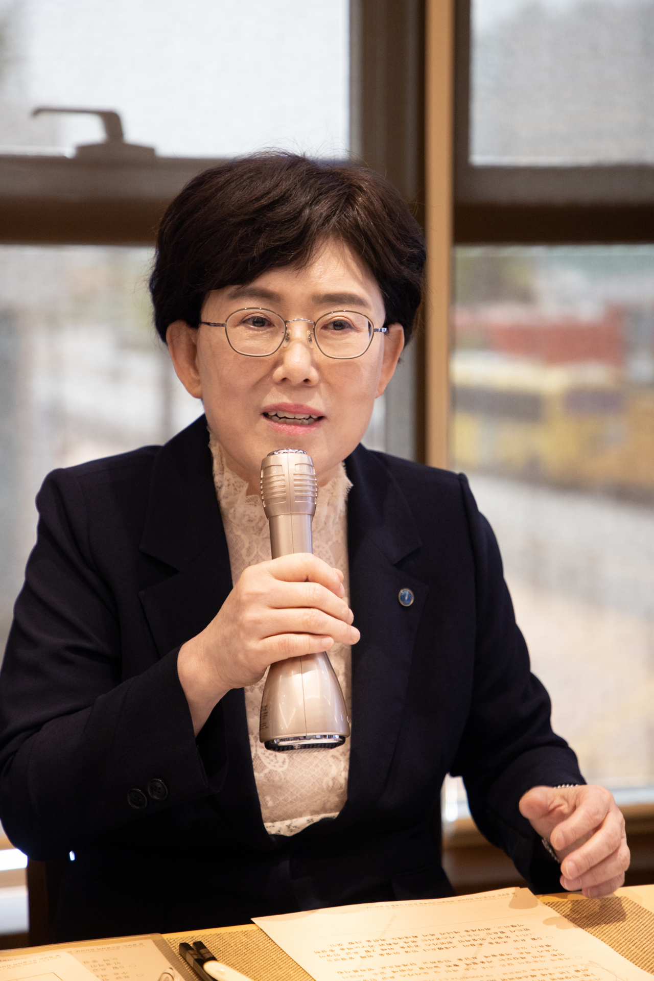 최연예 한구가스공사 사장이 22일 세종시 한 음식점에서 진행된 출입기자단과의 간담회에서 질문에 답하고 있다.[한국가스공사 제공]