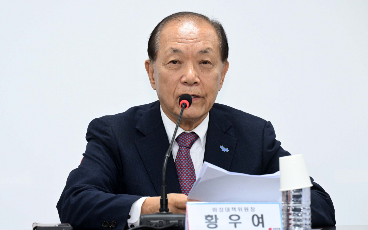 황우여 국민의힘 비상대책위원장이 23일 오전 서울 여의도 중앙당사에서 열린 비상대책위원회의에 참석해 모두발언을 하고 있다. 이상섭 기자