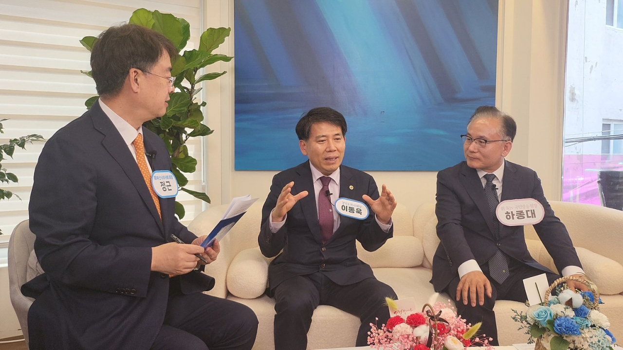 의료전문방송 ONN닥터TV가 22일 서울 용산구 동자동 서울본부 개소 기념으로 마련한 ‘메디컬포커스-의대증원 최종 확정, 남은 과제는?’ 토크 프로그램에 출연한 경기도의사회 이동욱 회장이 제기했다. [사진=온종합병원]