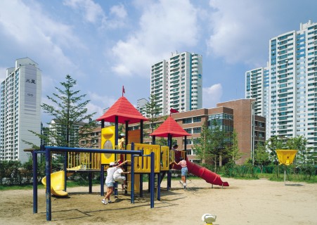 Should noise from playgrounds be regulated?