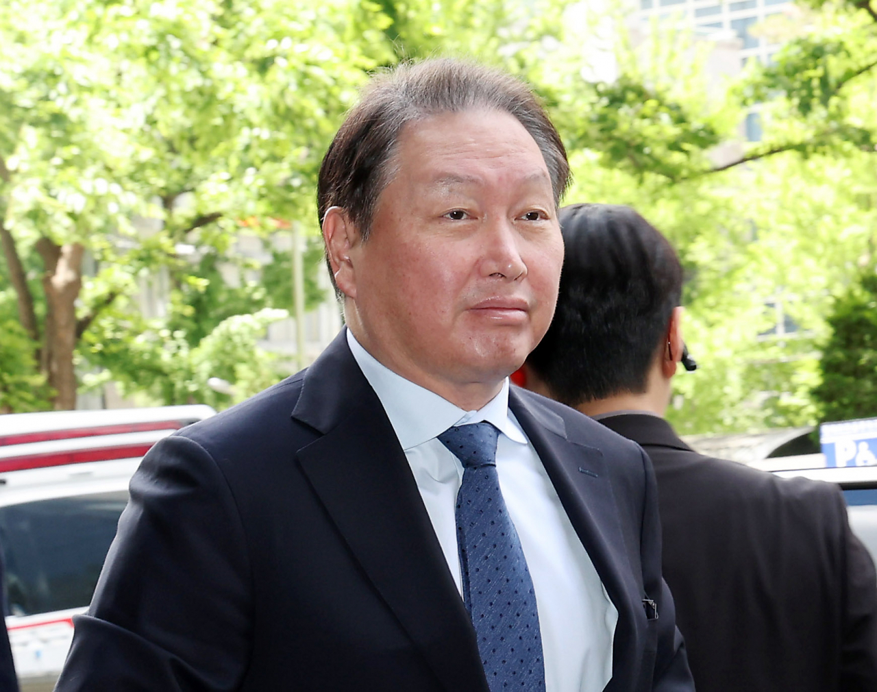 최태원 SK 회장이 28일 서울 중구 한 호텔에서 열린 모하메드 빈 자예드 알 나흐얀 아랍에미리트(UAE) 대통령과의 간담회에 참석하고 있다. [연합]