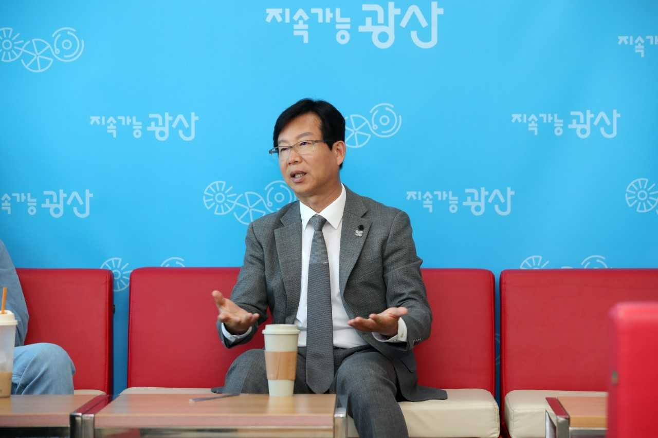 박병규 청장은 지난 28일 구청에서 기자차담회를 개최했다.