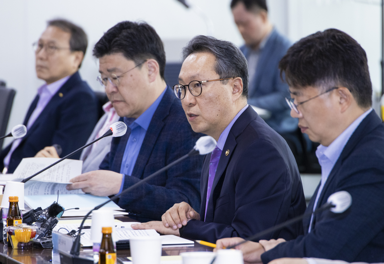 박민수 보건복지부 제2차관이 30일 제11차 건강보험정책심의위원회에서 발언하고 있다.[보건복지부 제공]