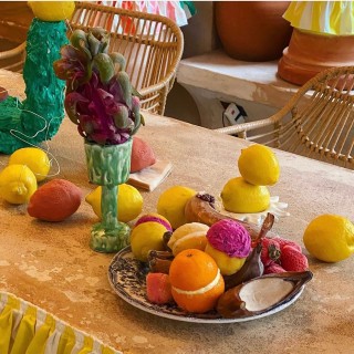 Fruity gelato, palace library and cat exhibition