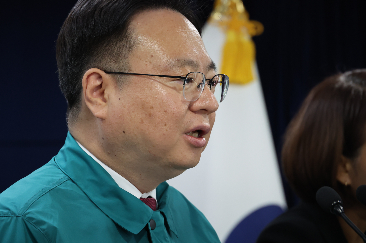 조규홍 보건복지부 장관이 4일 서울 종로구 정부서울청사에서 의료개혁 관련 현안브리핑을 하고 있다.[연합]