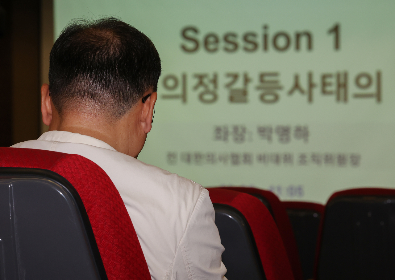 전공의 ‘안돌아가’·교수들 ‘휴진’ 확대 기류… 의정갈등 ‘초장기화’ 조짐[취재메타]