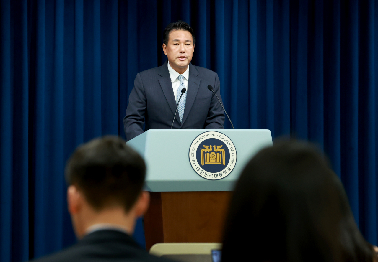 김태효 국가안보실 1차장이 7일 서울 용산 대통령실 청사에서 윤석열 대통령의 중앙아시아 3개국(투르크메니스탄, 카자흐스탄, 우즈베키스탄) 순방 관련 브리핑을 하고 있다. [연합]