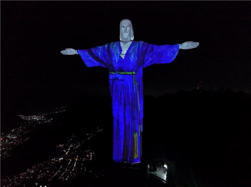 한복을 차려입은 브라질 리우 예수상. [연합·리우 예수상 성소 관리기관 제공]