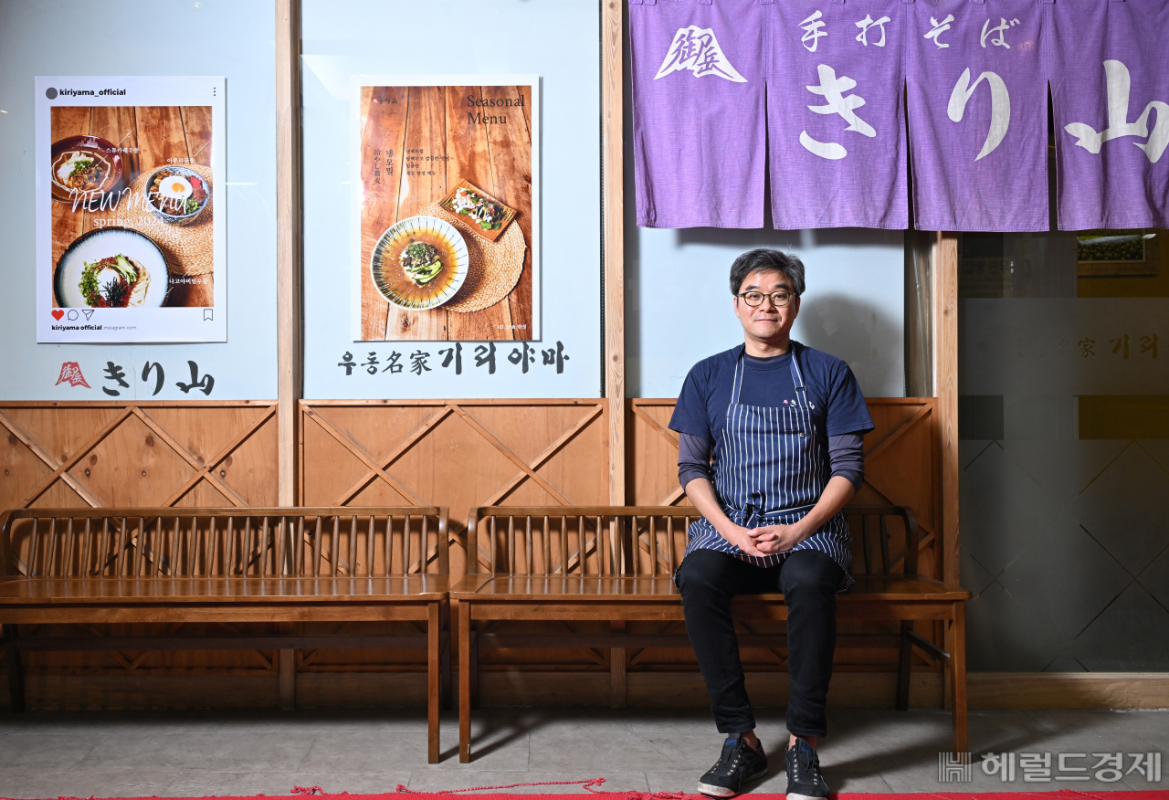 신상목 기리야마본진 대표가 7일 오후 서울 강남구 기리야마본진에서 헤럴드경제와 인터뷰를 하고 있다. 임세준 기자