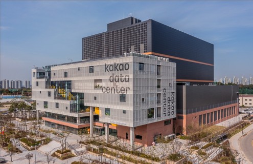 Kakao unveils first data center