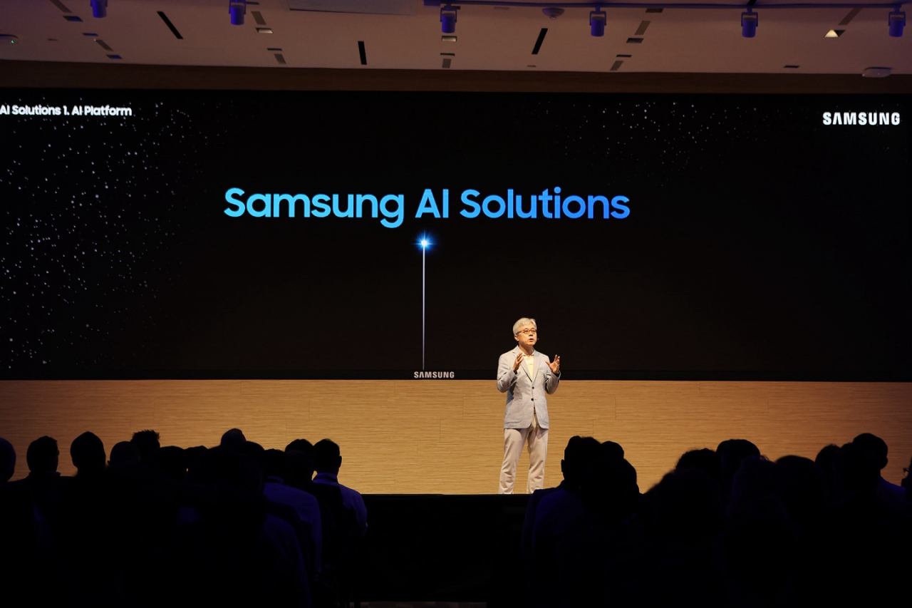 6월 12일(현지시간) 미국 실리콘밸리에서 열린 ‘삼성 파운드리 포럼 2024(Samsung Foundry Forum 2024)’에서 최시영 삼성전자 파운드리 사업부장 사장이 기조연설을 하고 있다. [삼성전자 제공]