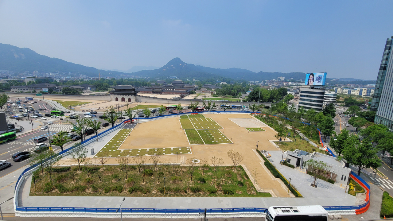 서울시는 약 8년간 발굴·정비를 거쳐 국가유산 사적인 의정부지(議政府址)를 의정부지 역사유적광장으로 조성해 18일 시범 개방한다고 17일 밝혔다.[서울시 제공]