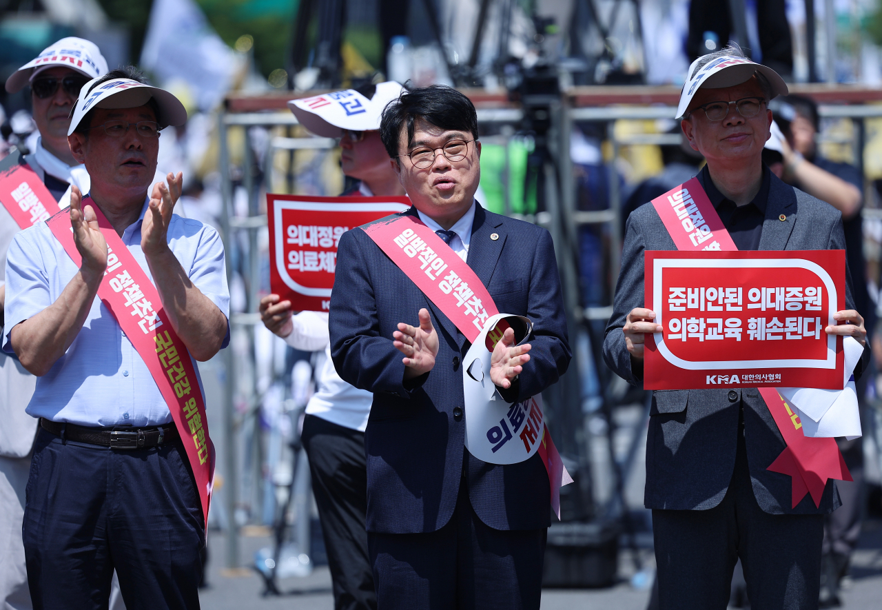 “처음 듣는 얘기”…의협 ‘무기한 휴진 선언’ 두고 의료계 ‘파문’