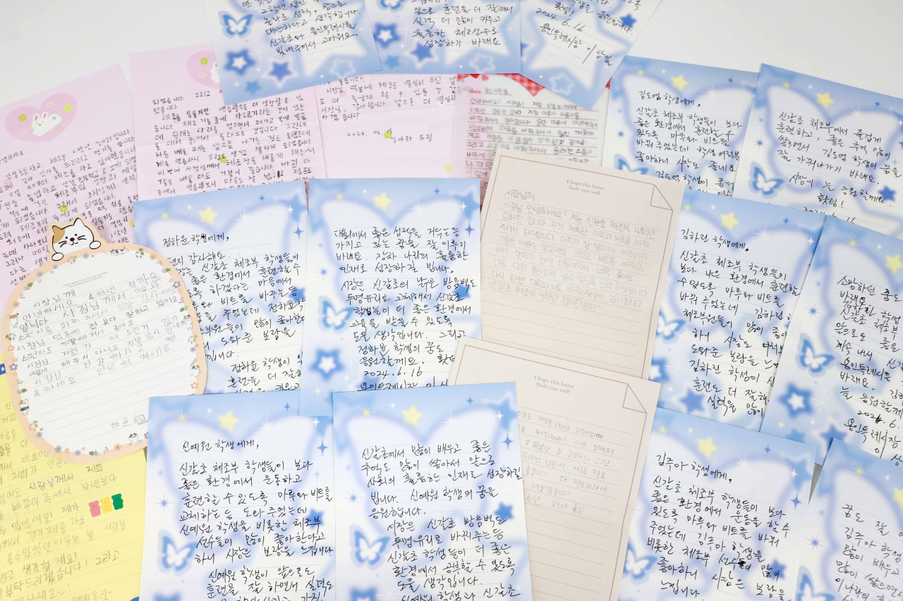 이상일 용인특례시장이 신갈초 체조부 학생들로부터 감사의 편지를 받고 답장을 보냈다.