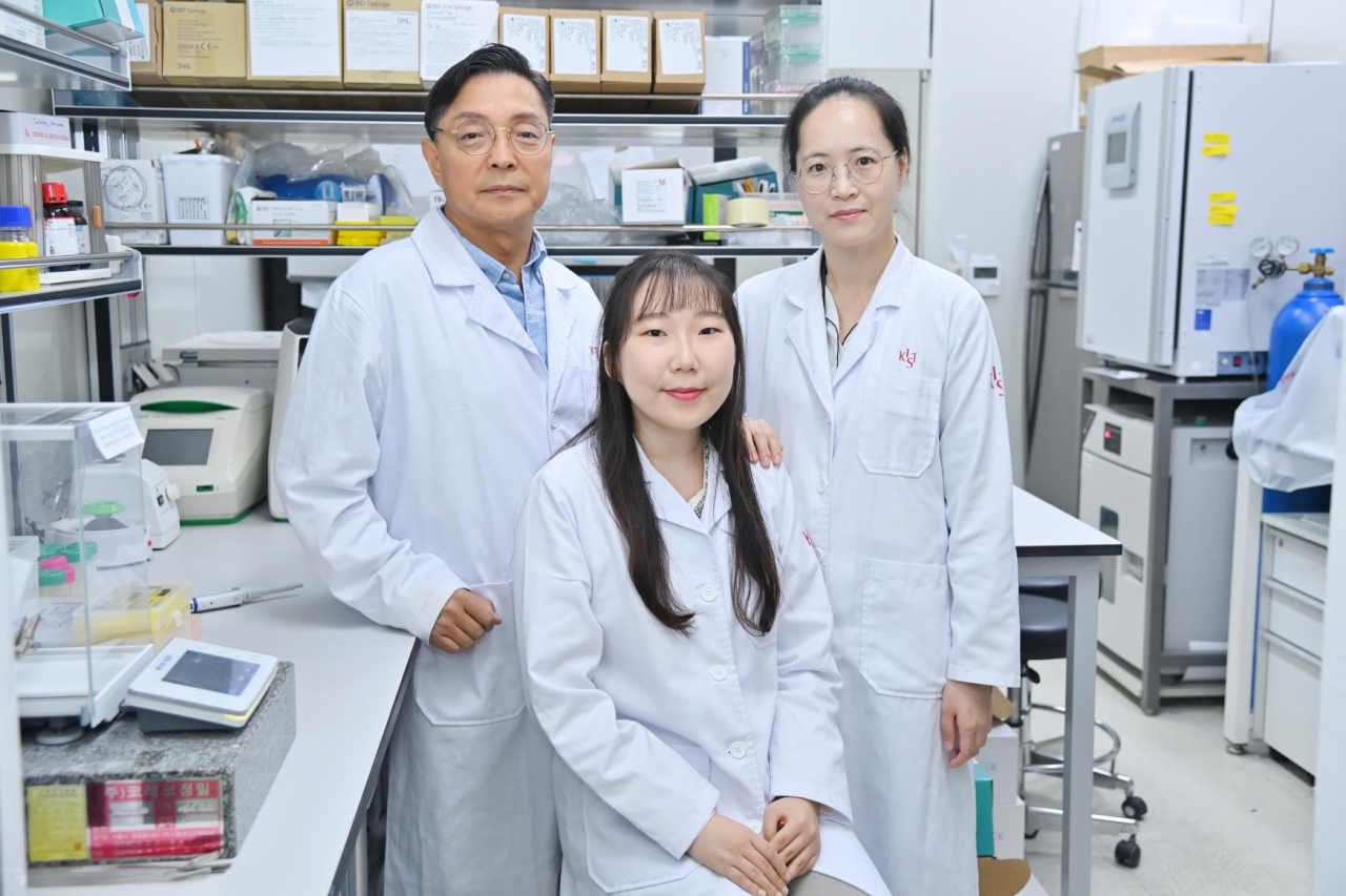 이번 연구를 수행한 KIST 연구팀. 금교창(왼쪽부터) 박사, 유소연 박사, 방은경 박사.[KIST 제공]