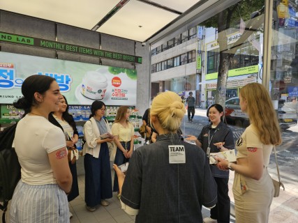 Olive Young’s docent tour wows K-beauty enthusiasts