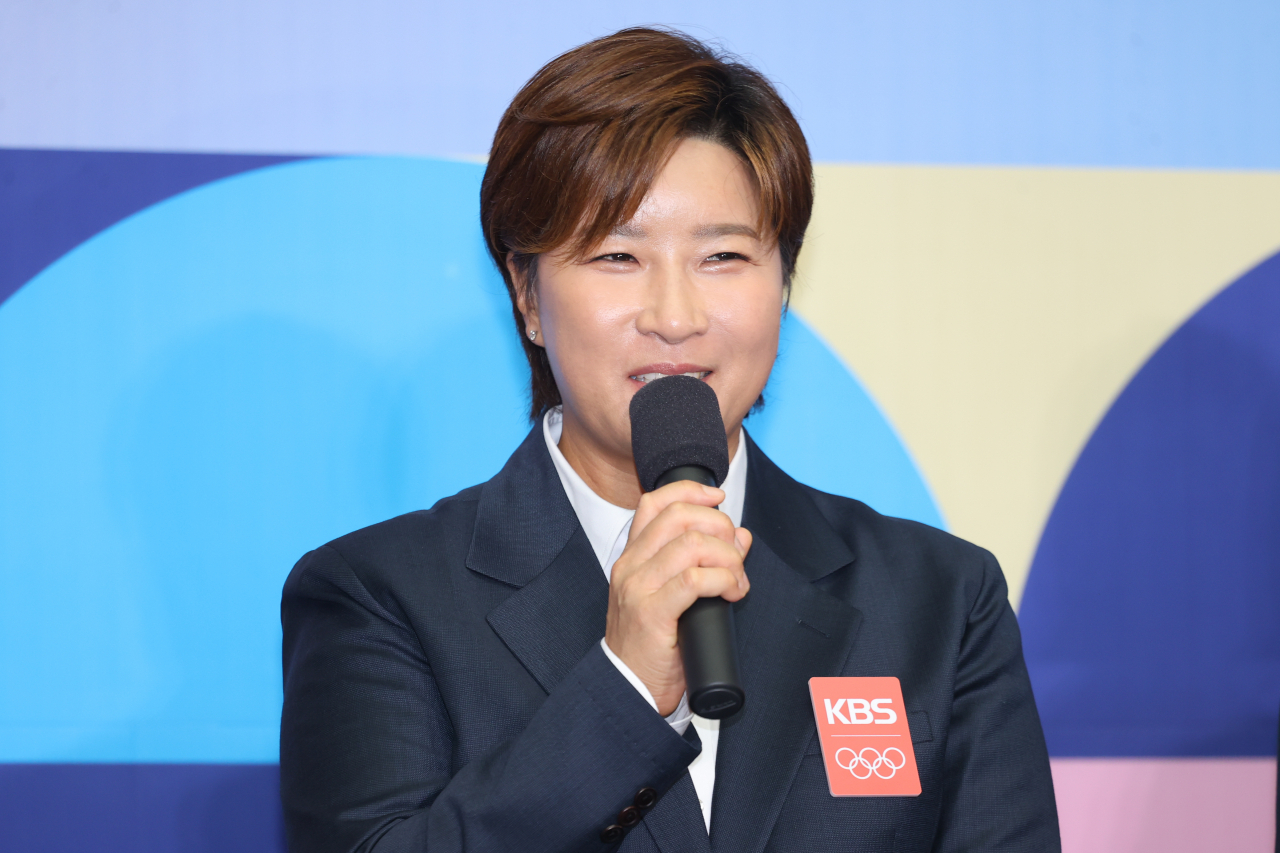 파리 올림픽 KBS 해설위원으로 나선 박세리가 26일 서울 여의도 KBS신관에서 열린 2024 파리 하계올림픽 KBS 방송단 발대식에서 인사말을 하고 있다. [연합]