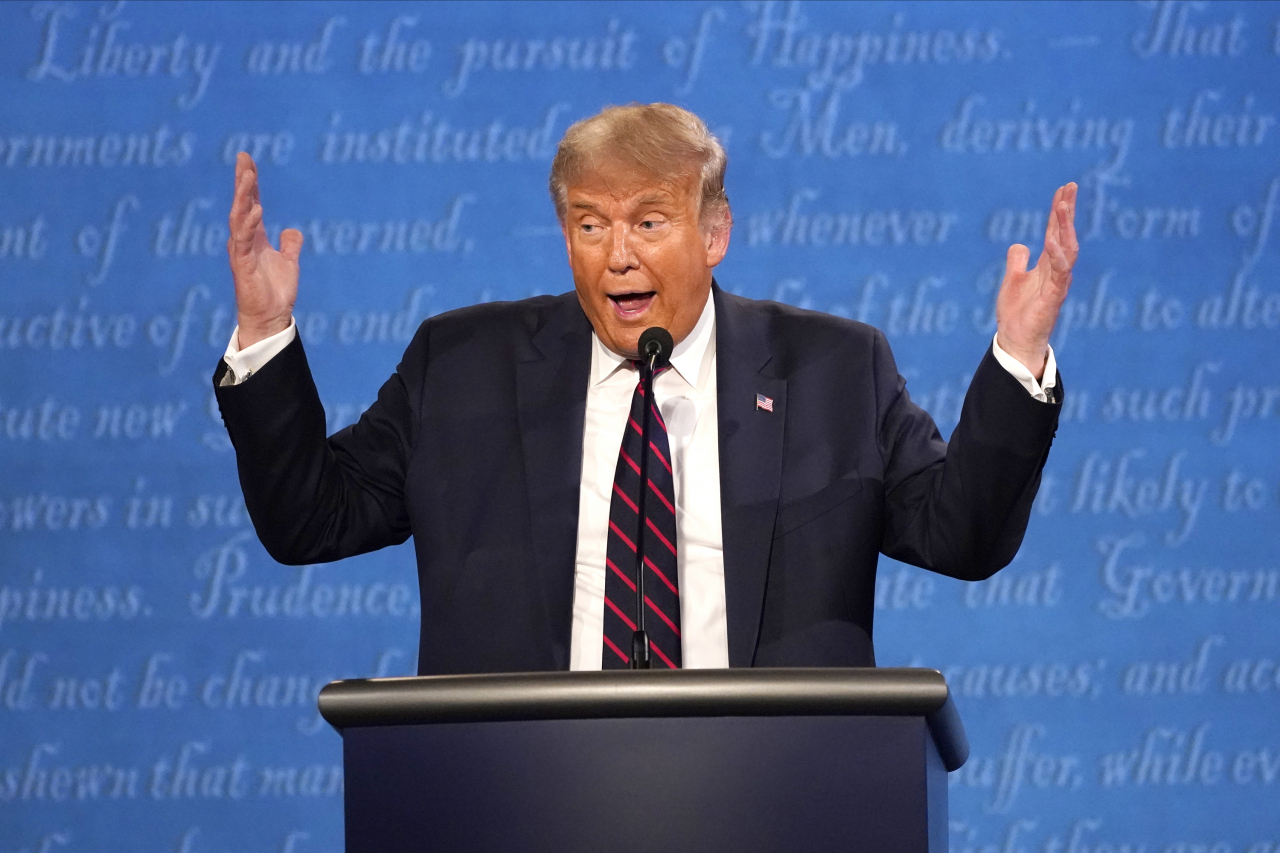 President Donald Trump speaks during the first presidential debate Sept. 29, 2020, at Case Western University and Cleveland Clinic, in Cleveland. (AP-Yonhap)