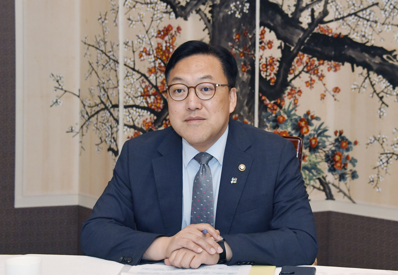 김병환 기획재정부 차관이 27일 오전 서울 종로구 정부서울청사에서 열린 '역동경제, 하경정 전문가 간담회'를 주재하며 모두발언을 하고 있다. [기획재정부 제공]