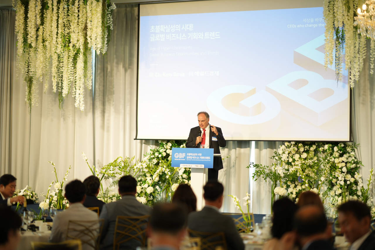 Australian Ambassador Jeff Robinson speaks at the Global Business Forum on Wednesday in Seoul. (The Korea Herald)