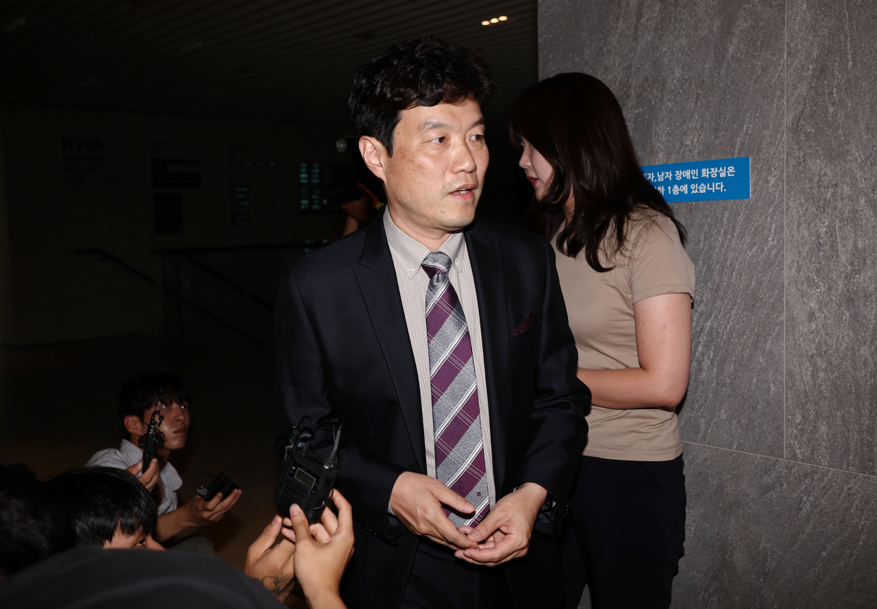 최창민 전국의과대학교수 비대위원장이 29일 오후 서울 용산구 대한의사협회 회관에서 열린 '올바른 의료를 위한 특별위원회'(올특위) 2차 회의에 참석하고 있다. [연합]