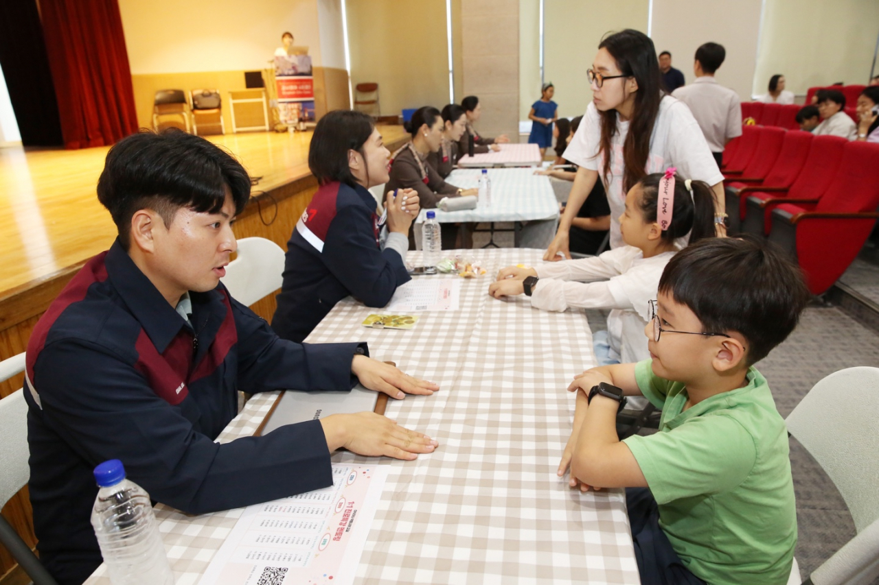 아시아나항공, 청소년 대상 진로 특강 ‘색동나래교실’ 진행