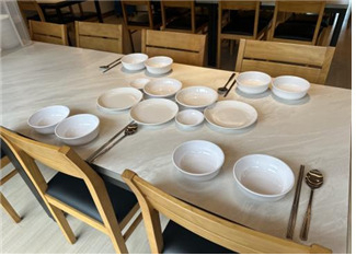 삼성서울병원 장례식장의 다회용기 시연.[서울시 제공]