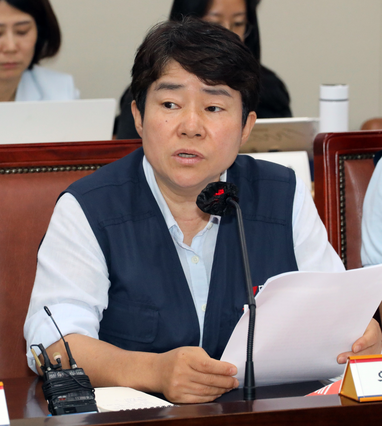 최저임금위원회 근로자위원 운영위원인 이미선 민주노총 부위원장이 2일 오후 정부세종청사 최저임금위원회에서 열린 제7차 전원회의에서 발언하고 있다. [연합]