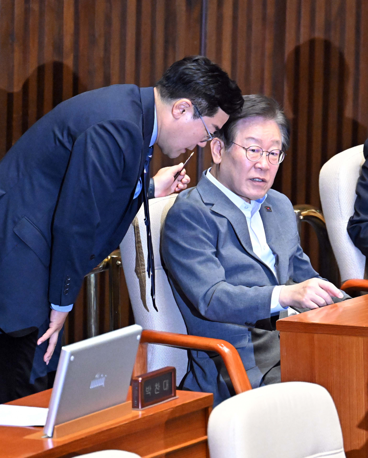 국회 밤샘 극한 대치…“듣기 싫으면 나가”-“위헌? 공부 좀 해”[이런정치]